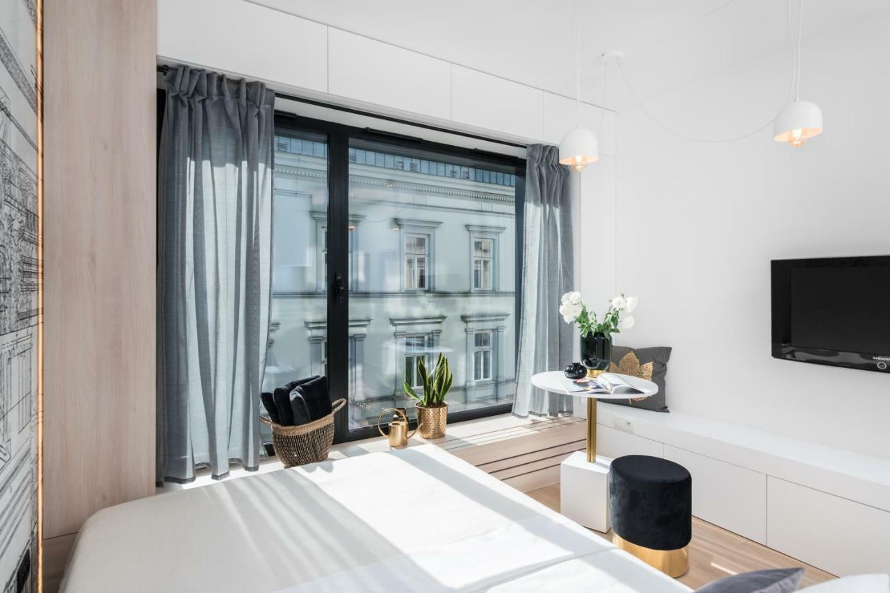 White Room Pilsudskiego 1 Cracovie Extérieur photo